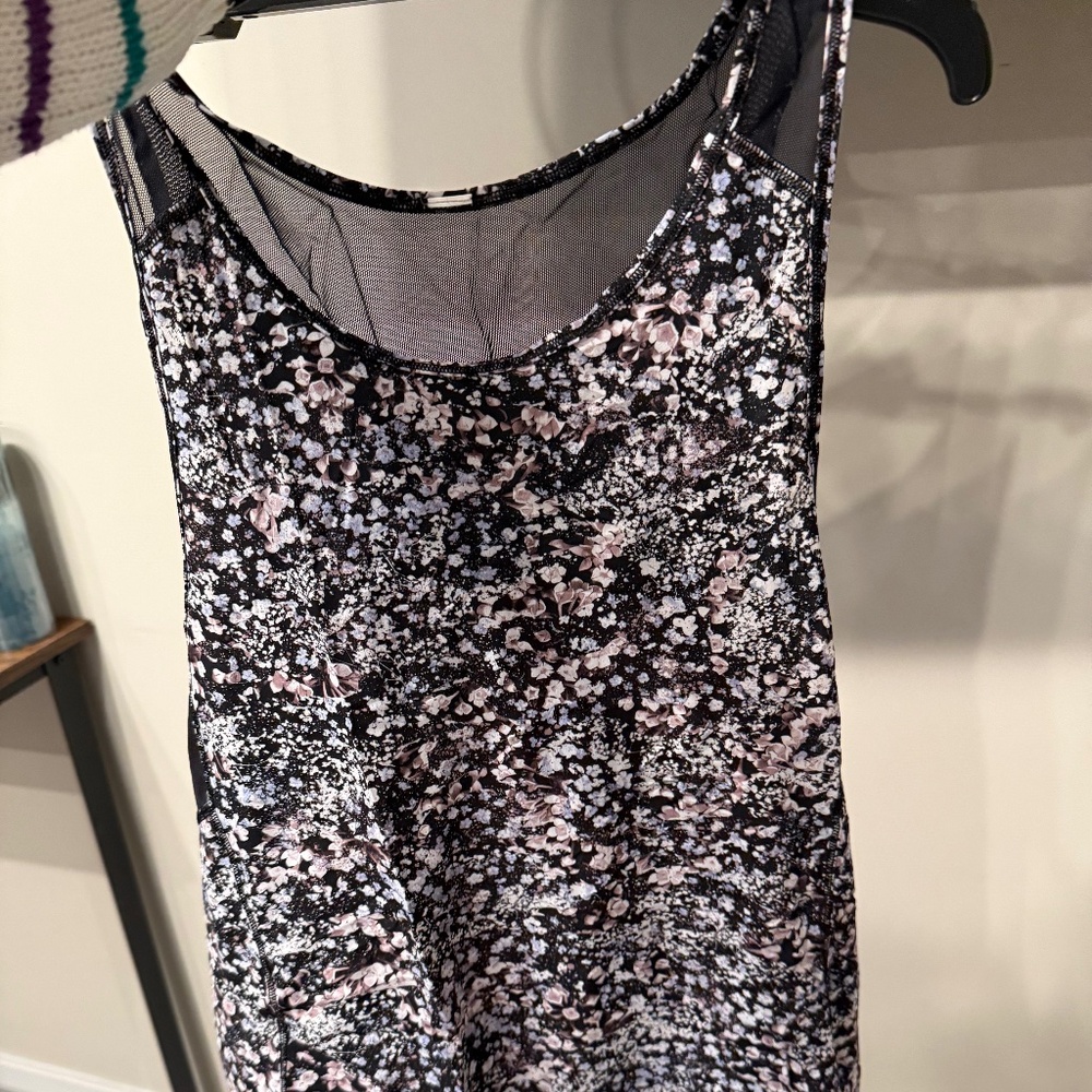 Floral Lululemon tank
